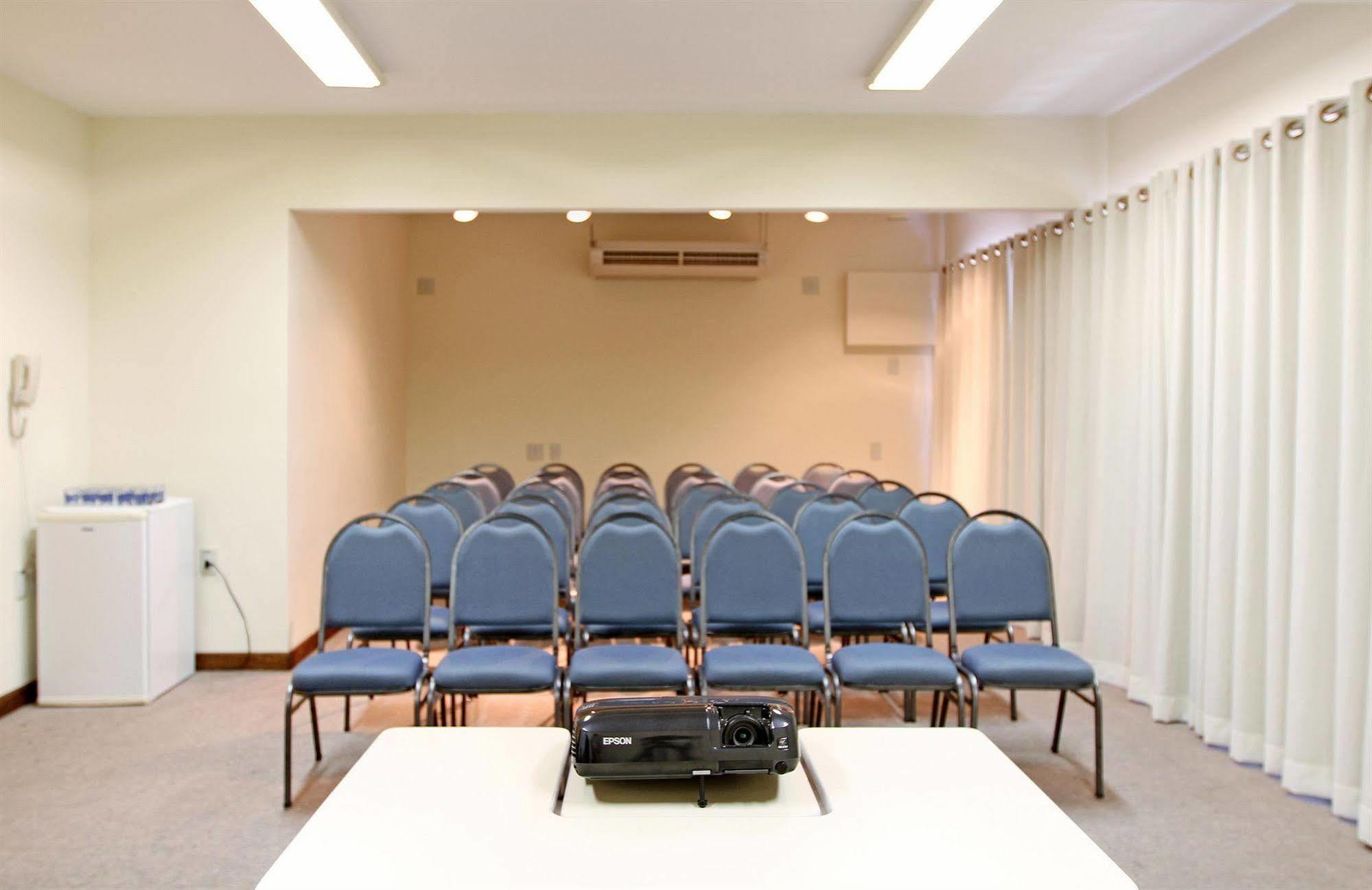 Guara Inn Flat Service Гуаратингета Экстерьер фото